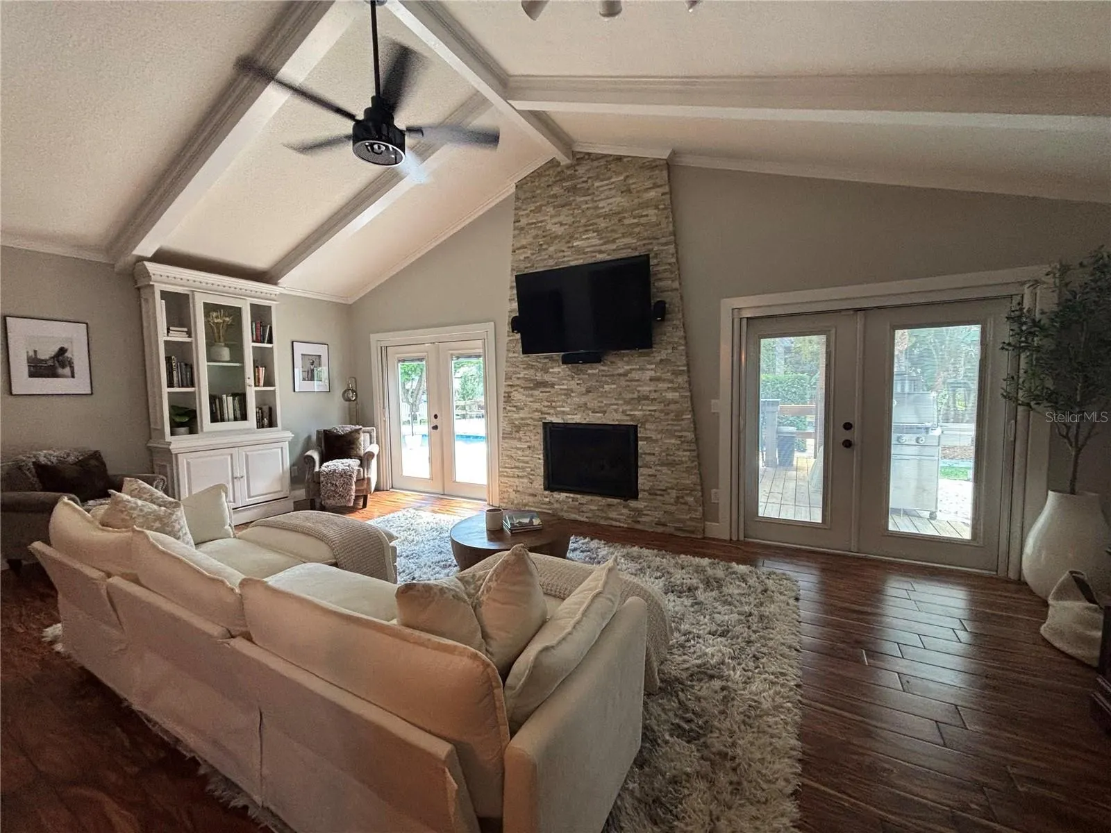 428 HARBOUR ISLAND RD
