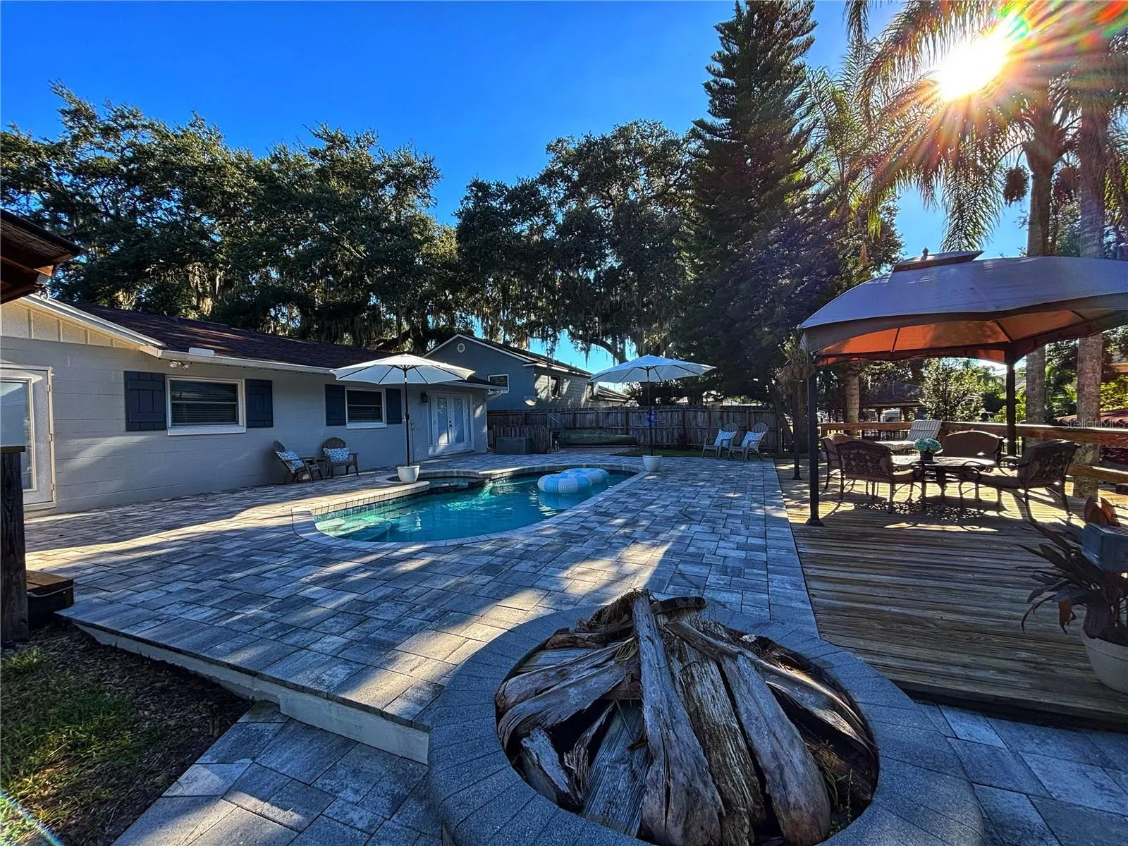 428 HARBOUR ISLAND RD