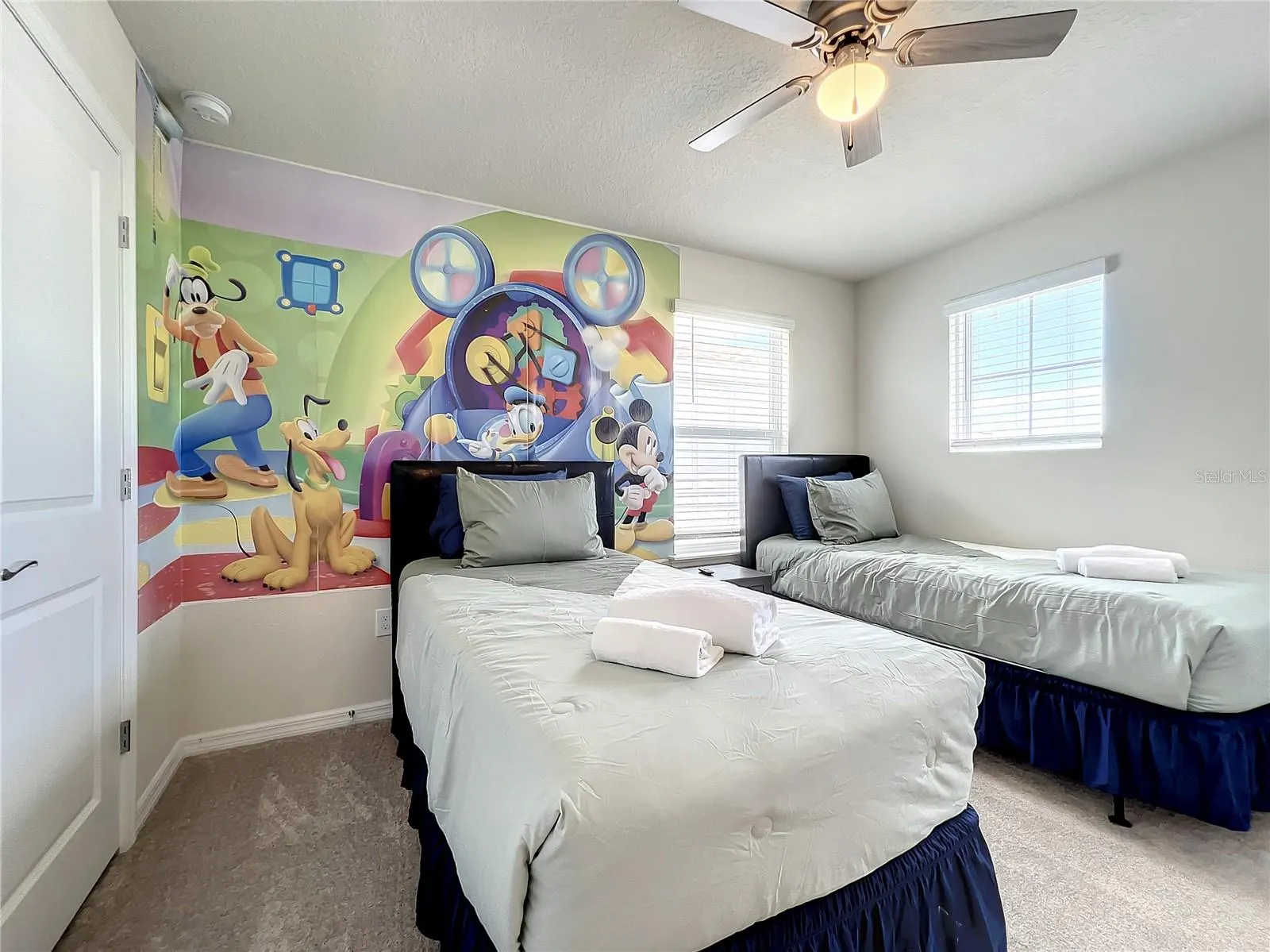 3341 LILAC WAY