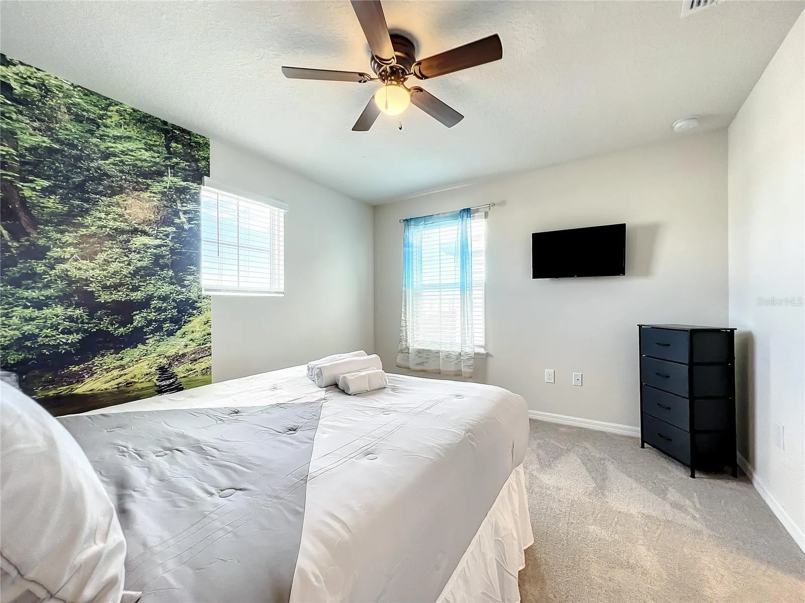 3341 LILAC WAY
