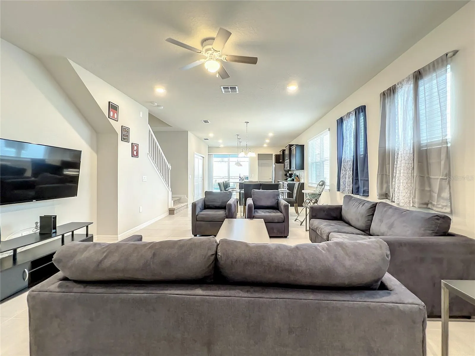 3341 LILAC WAY
