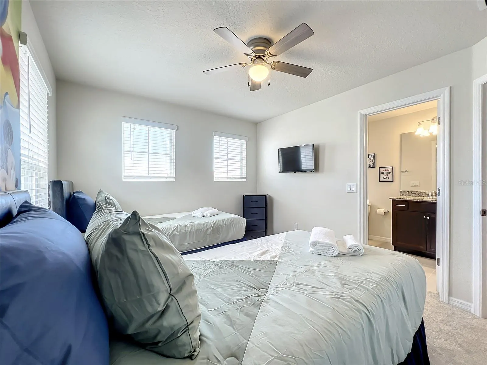 3341 LILAC WAY