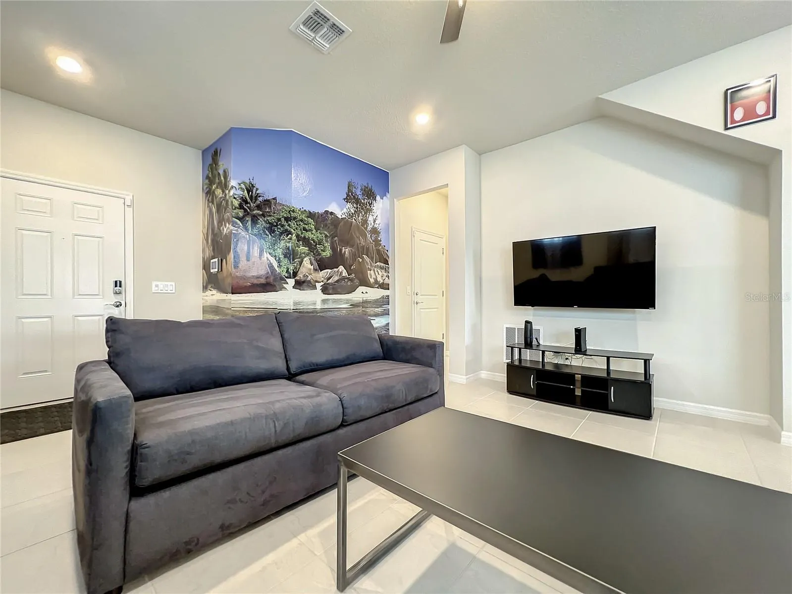 3341 LILAC WAY