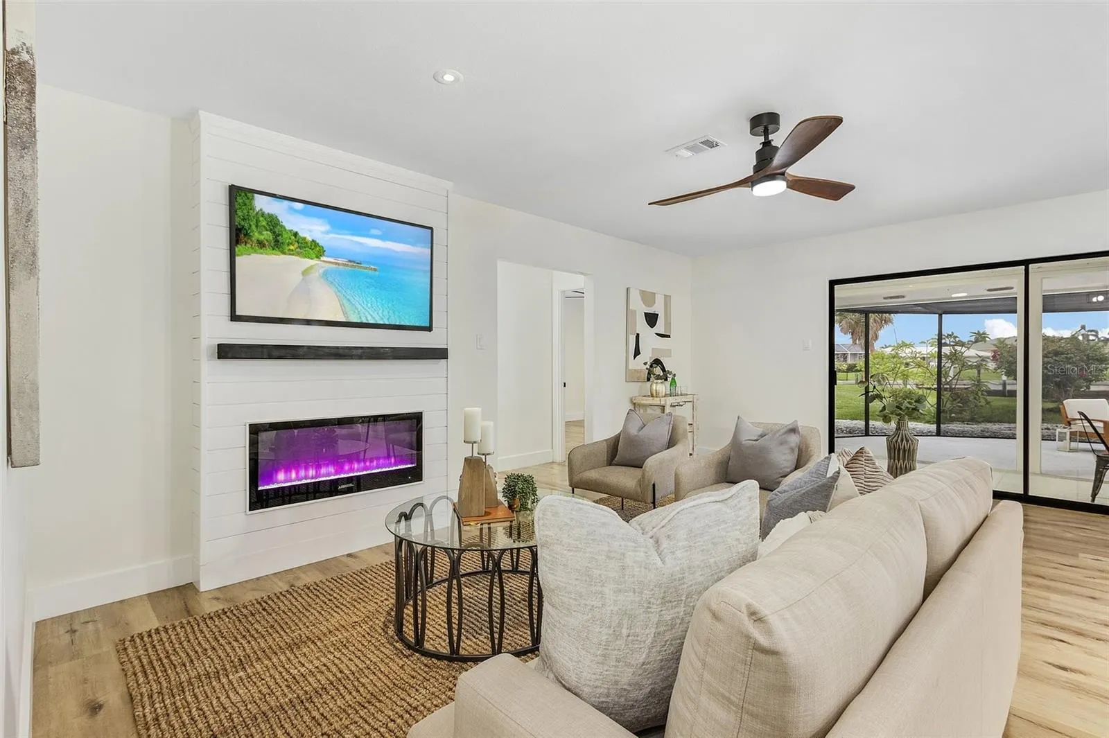 191 CASA LN