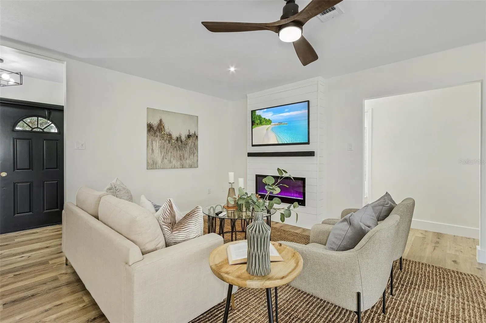 191 CASA LN