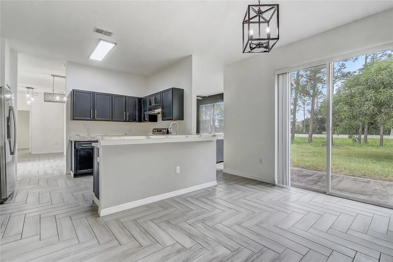 1023 EMBRUN CT