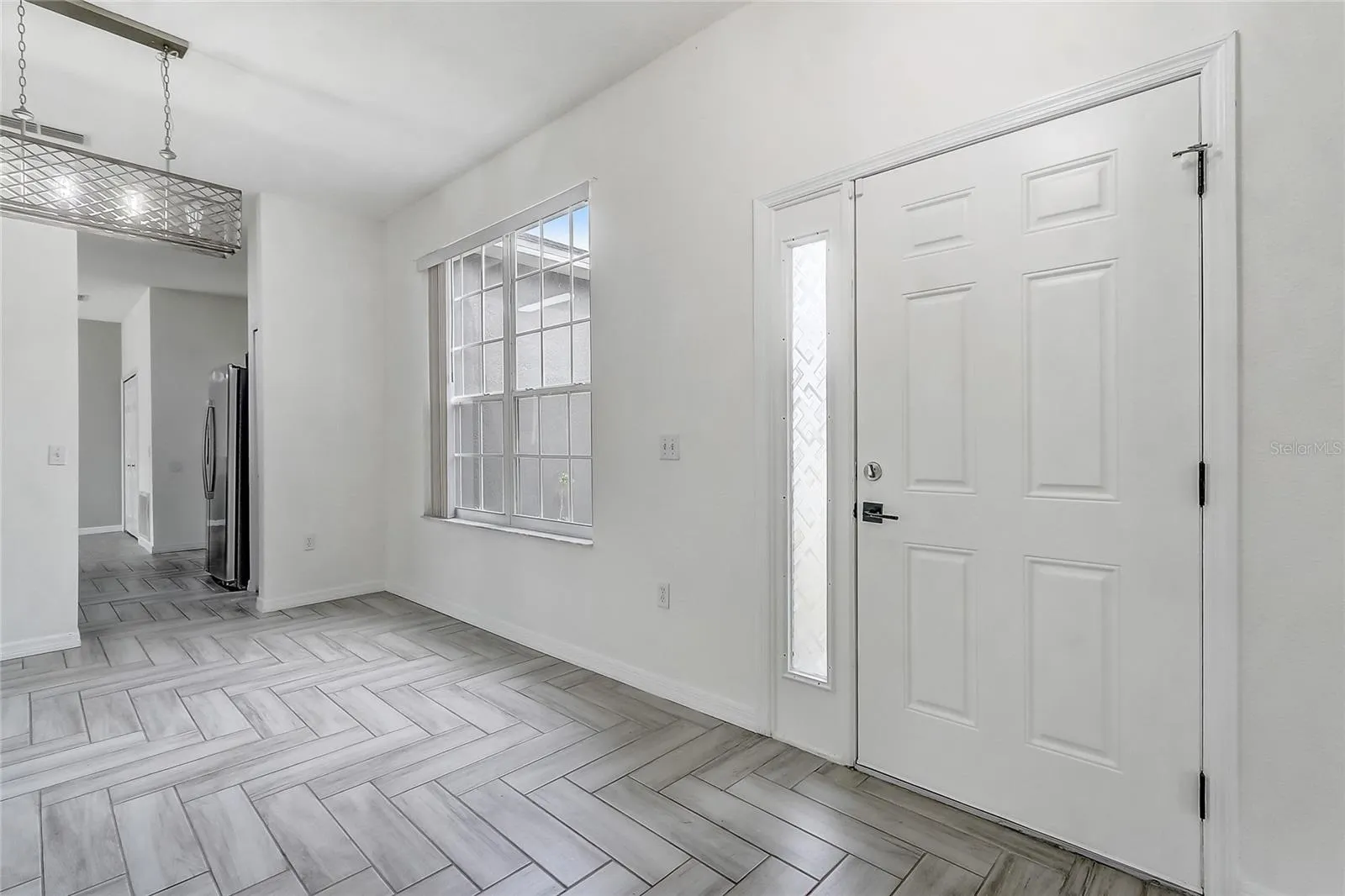 1023 EMBRUN CT