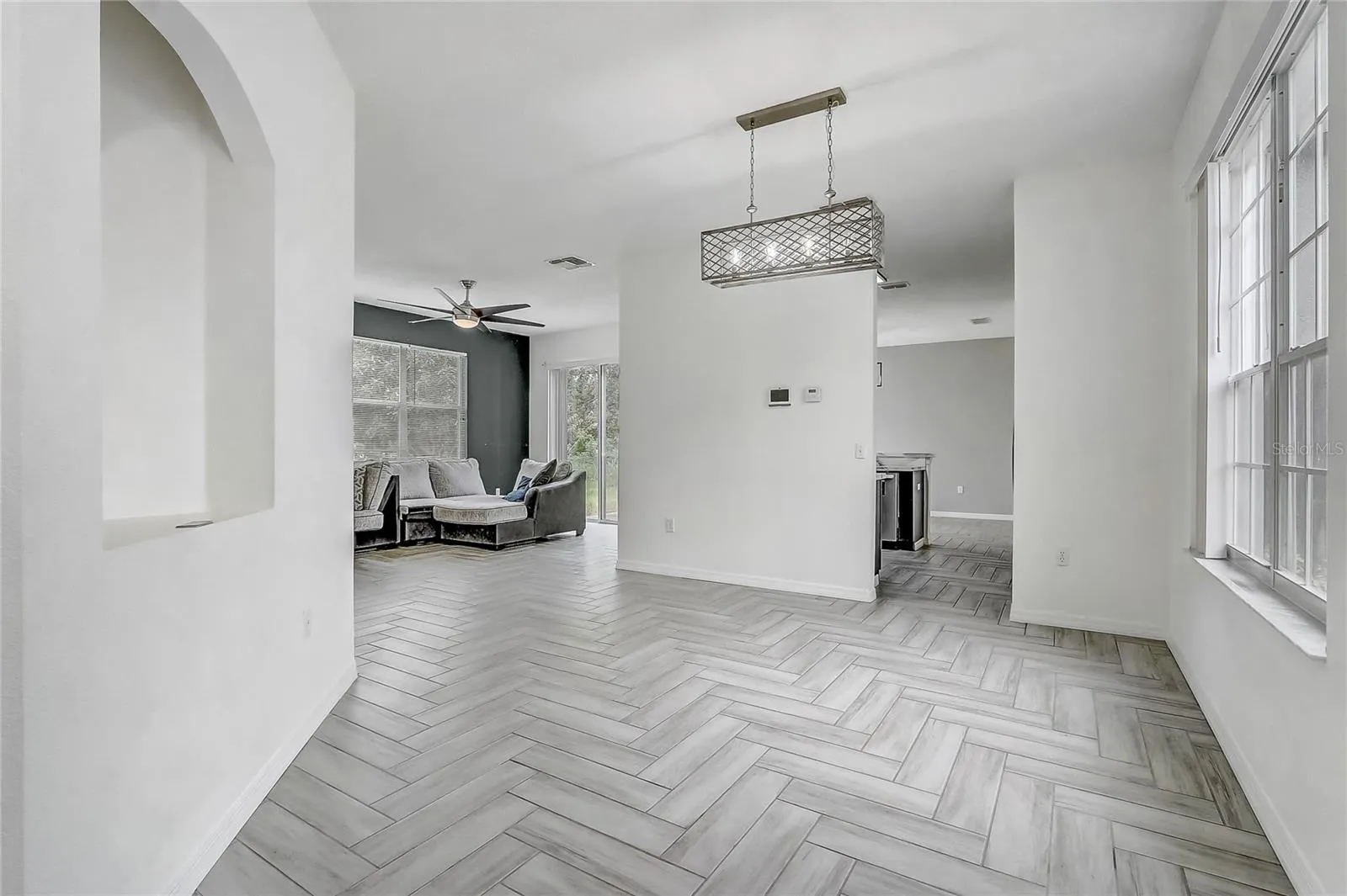 1023 EMBRUN CT