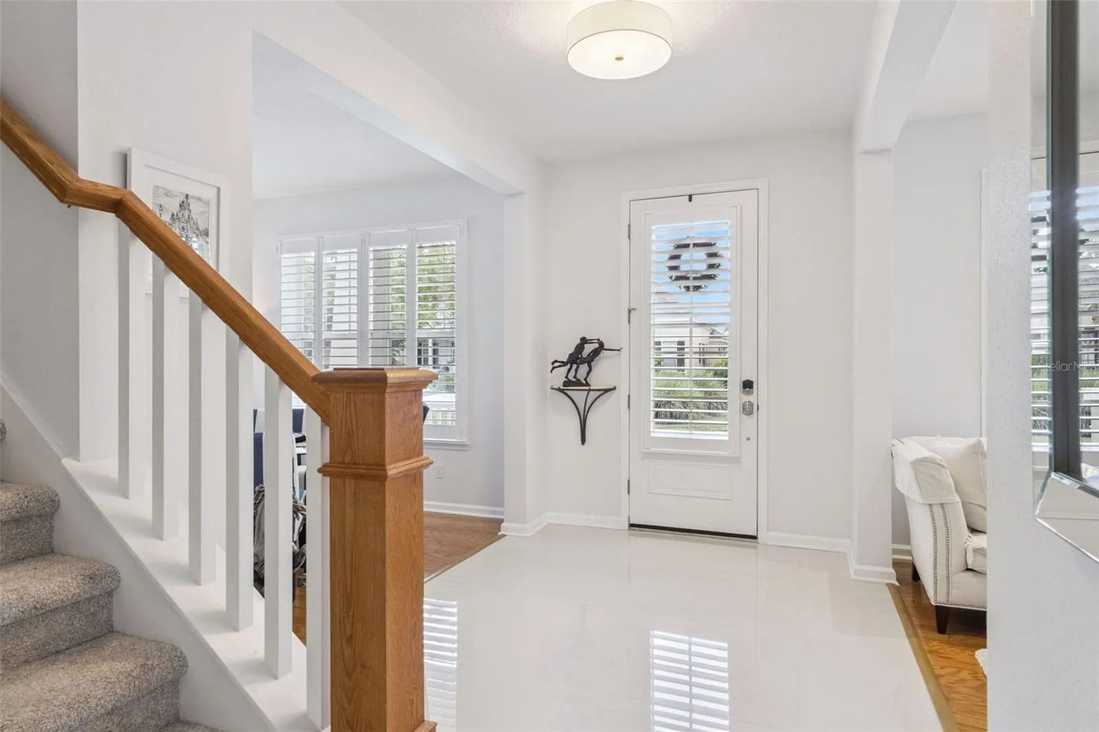 1135 MOSAIC DR