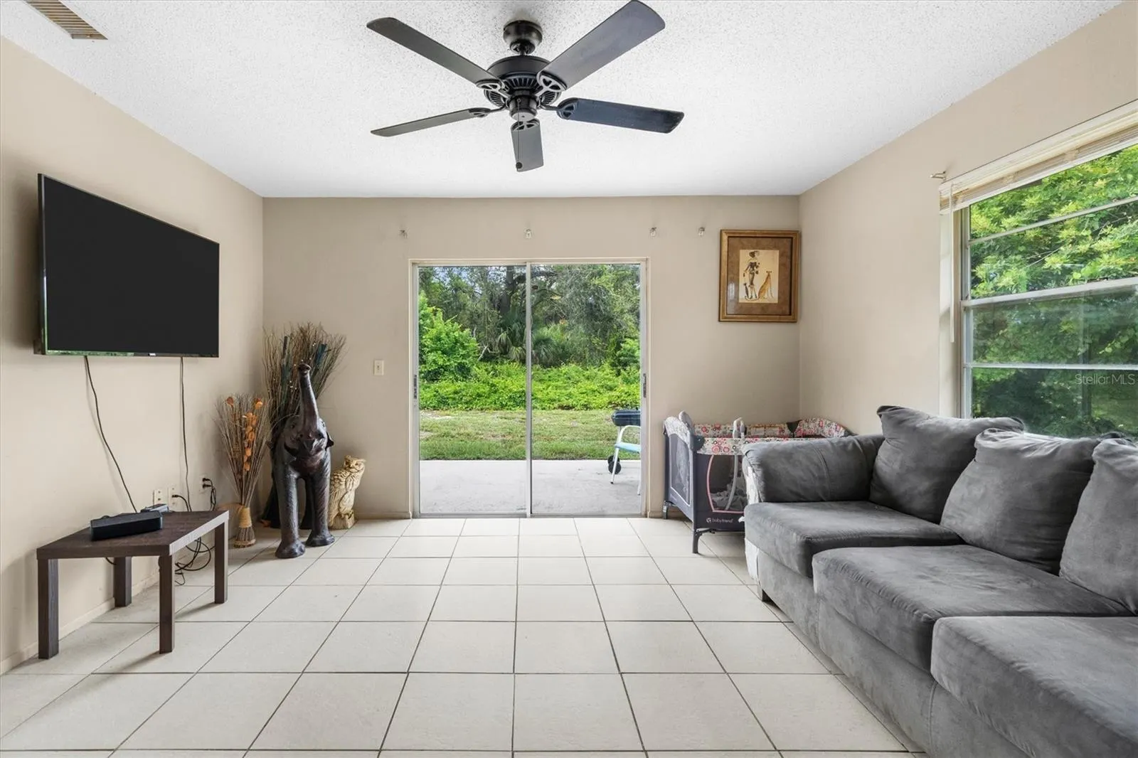 354 CAMILLIA LN