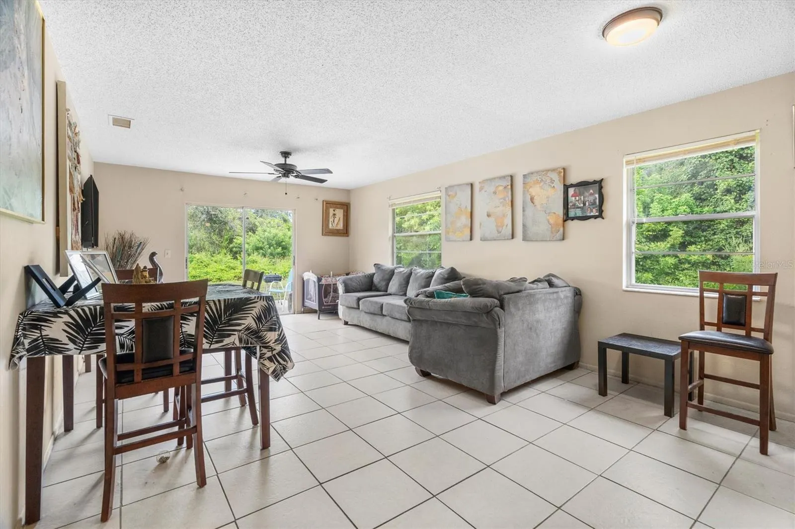 354 CAMILLIA LN