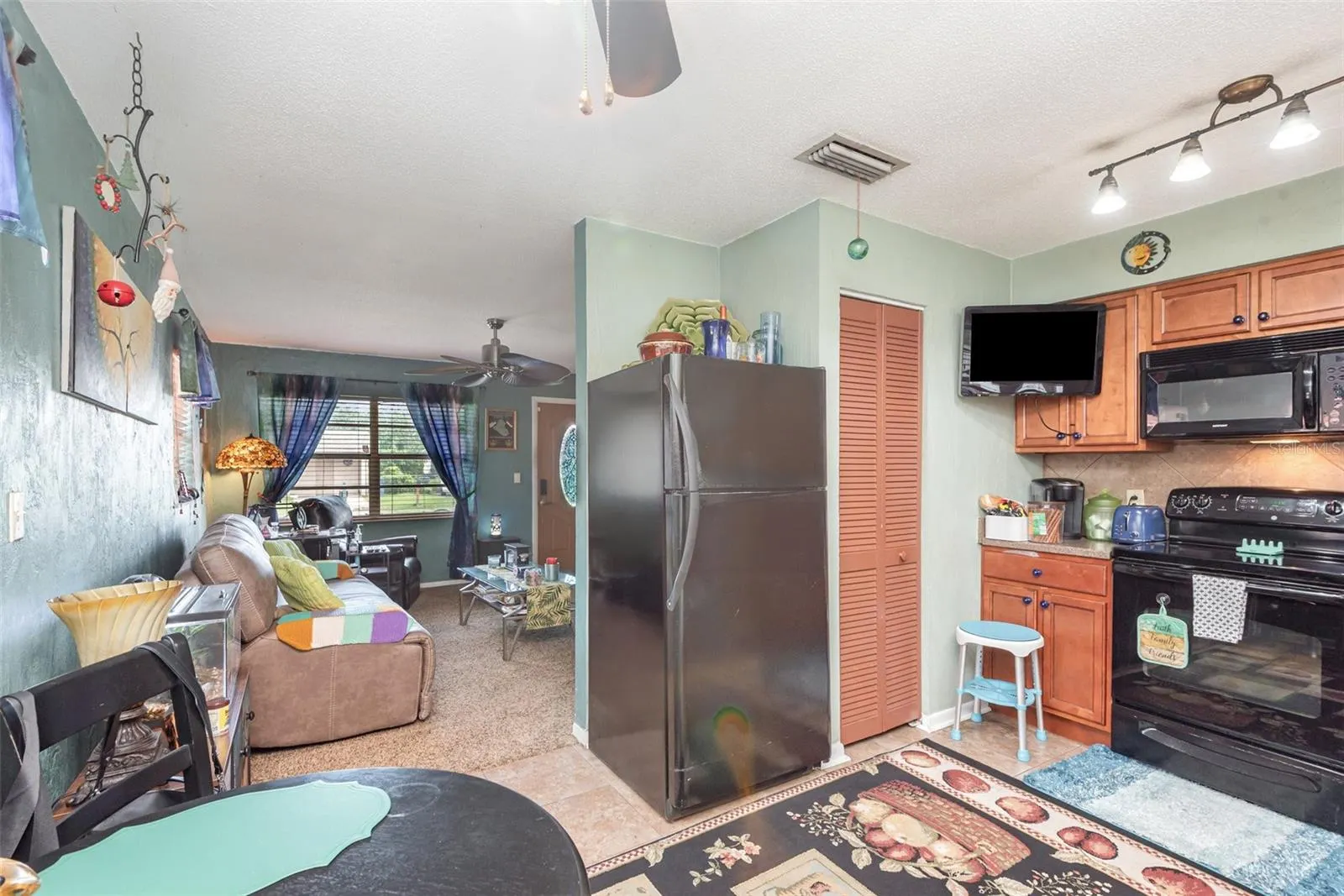 1324 GRANADA AVE