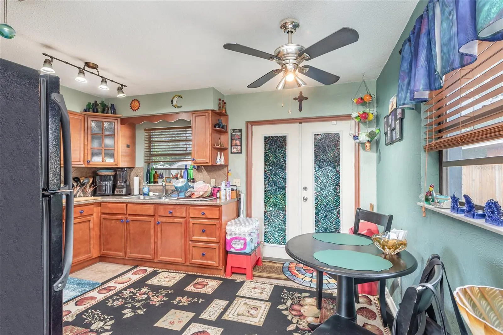 1324 GRANADA AVE