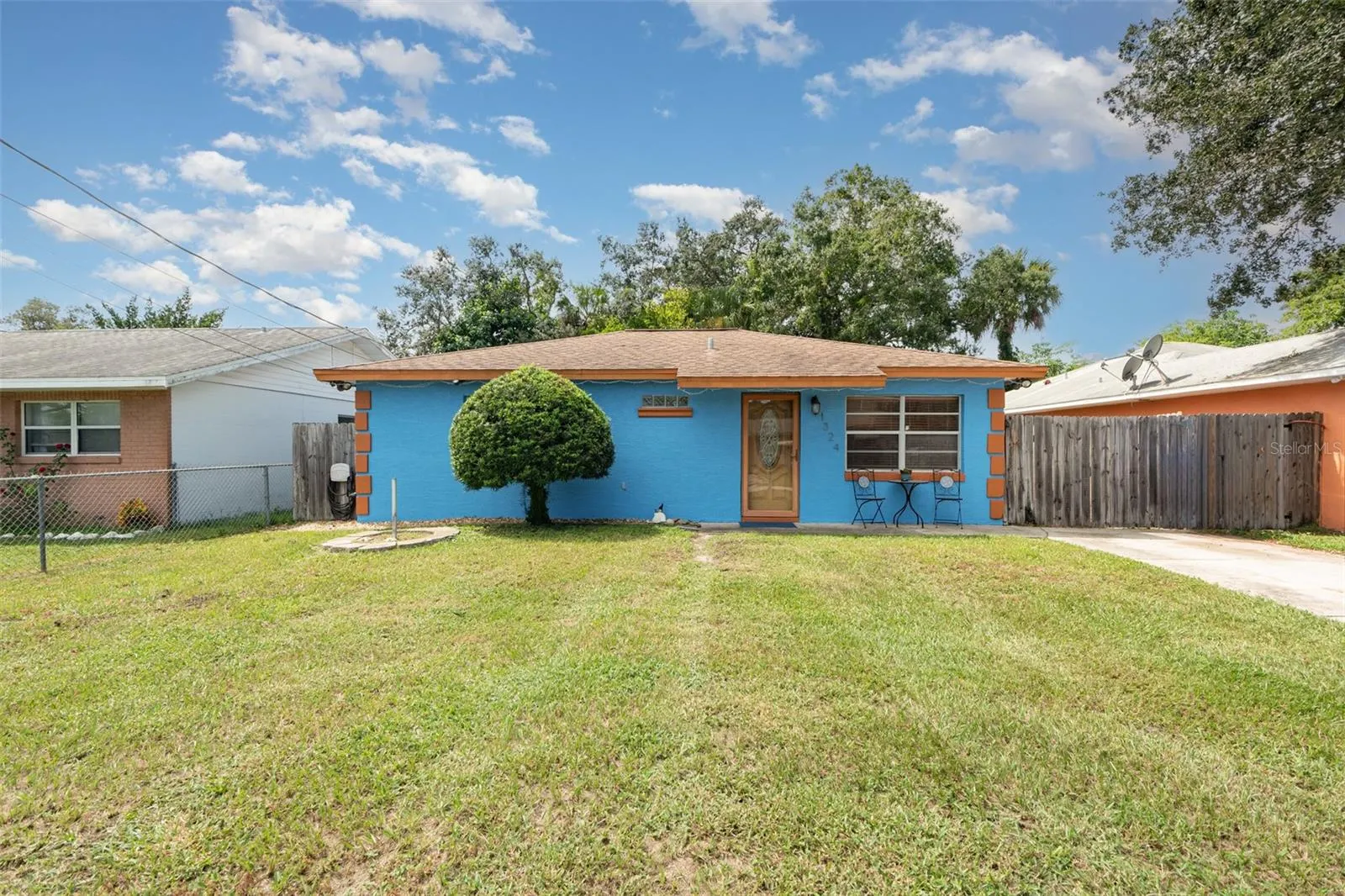 1324 GRANADA AVE