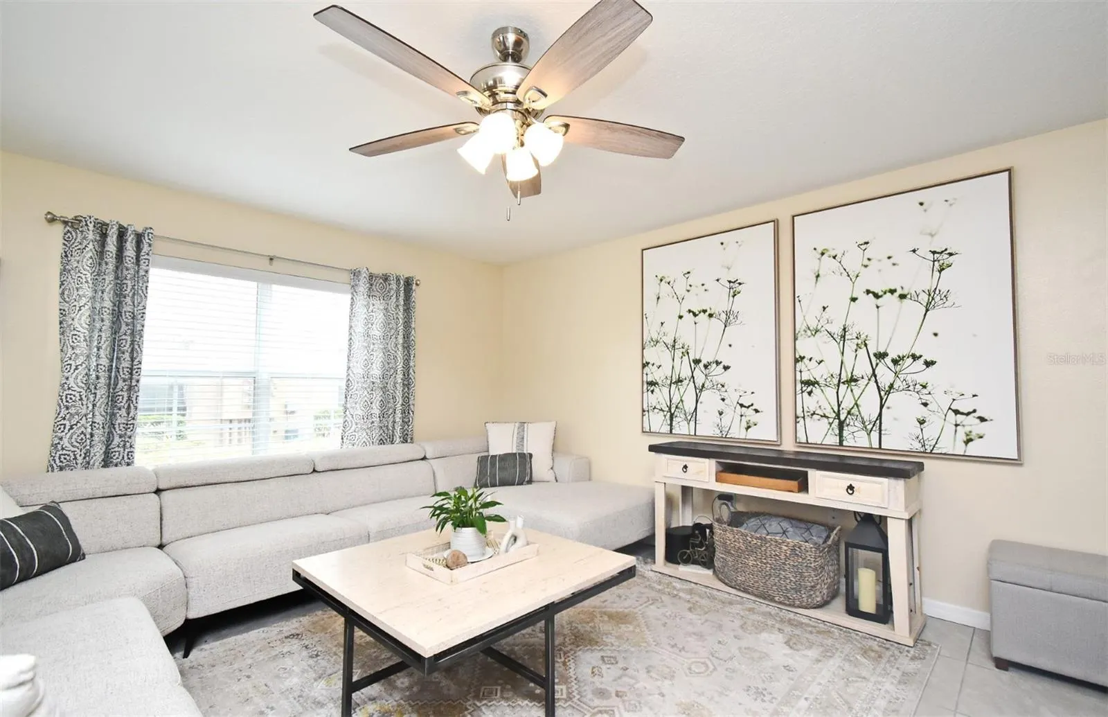 200 CARINA CIR