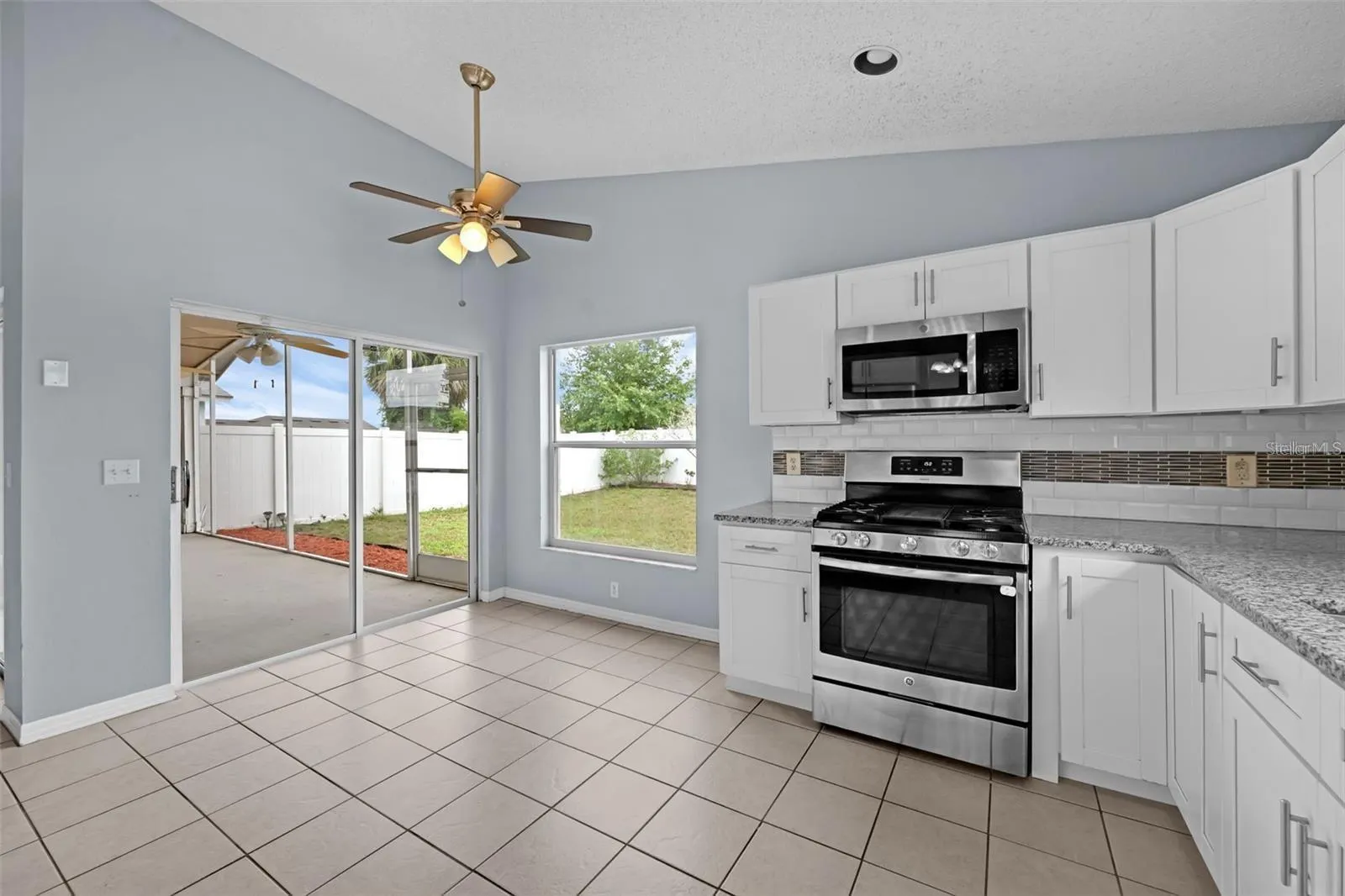 7712 WATER OAK CT