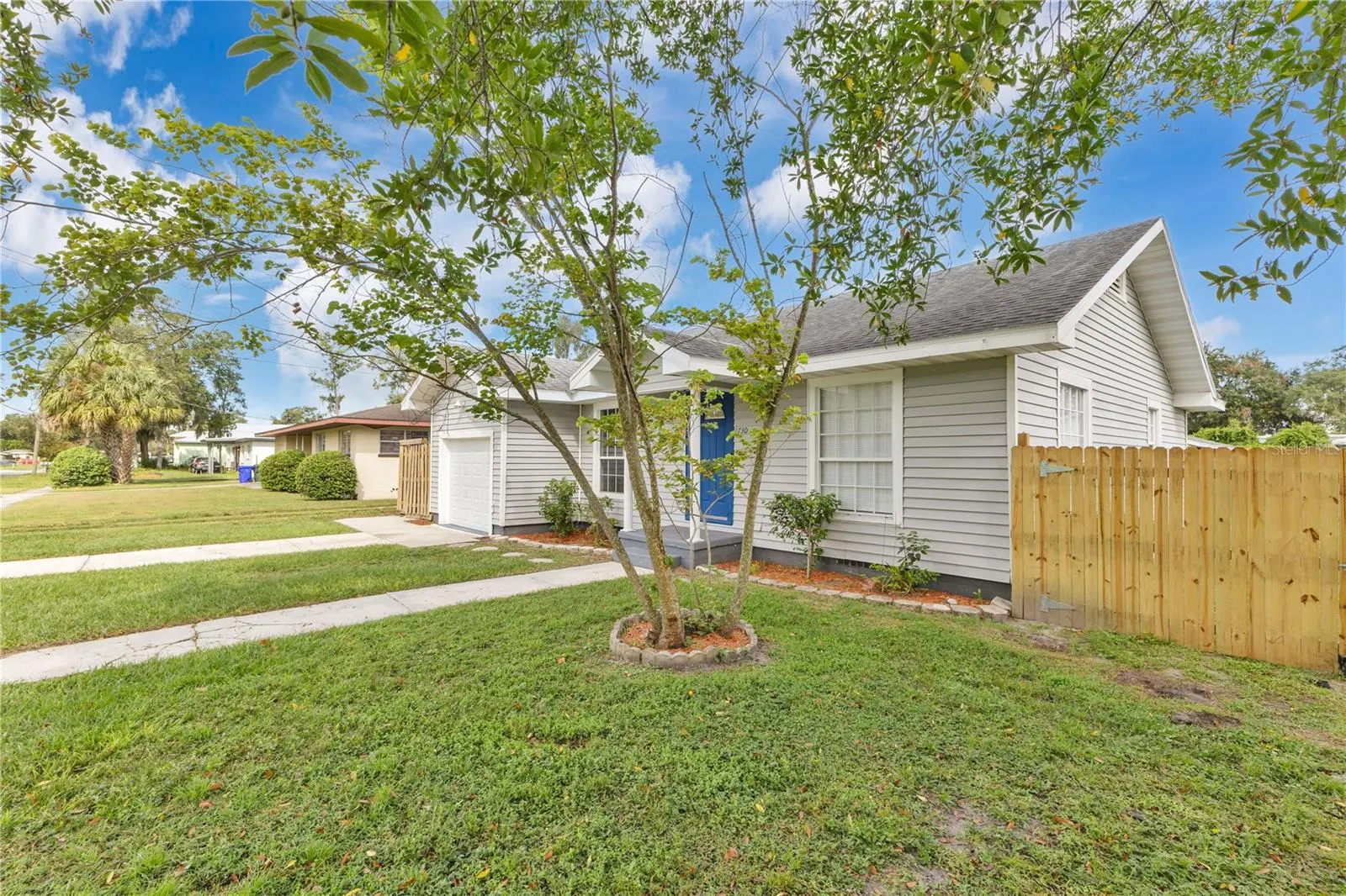 1730 E FERN RD