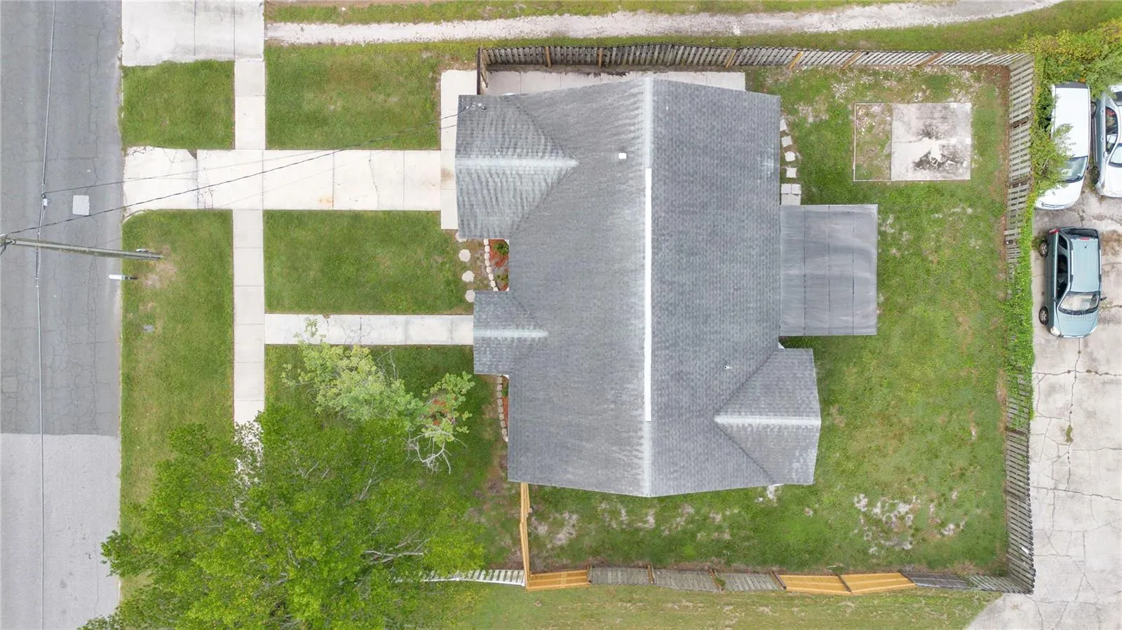 1730 E FERN RD