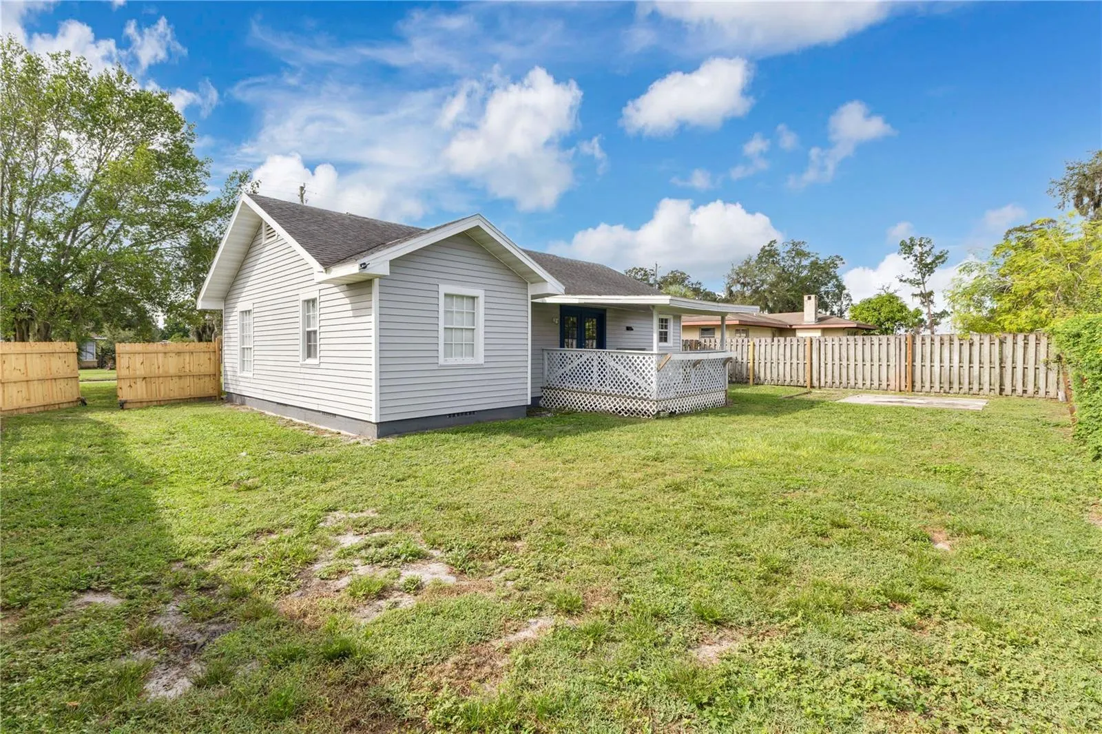 1730 E FERN RD