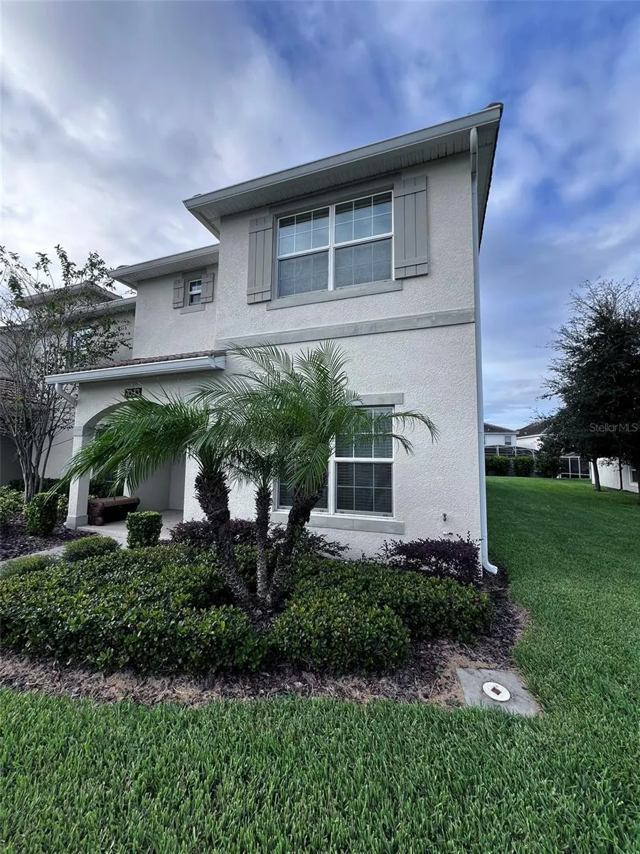 9033 DOGLEG DR