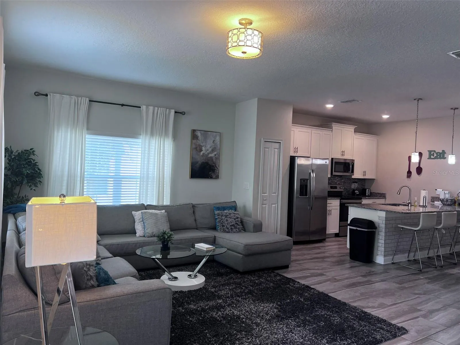9033 DOGLEG DR