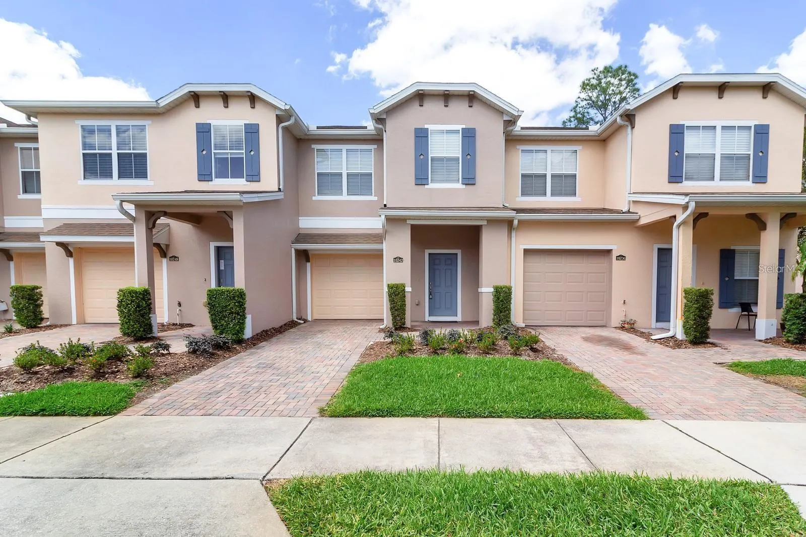 10242 PARK COMMONS DR