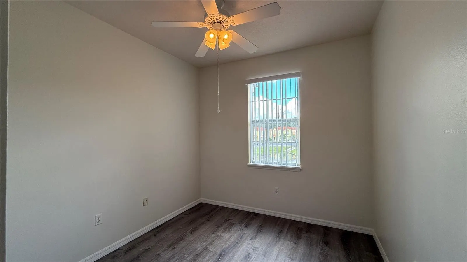 112 MONROE CIR