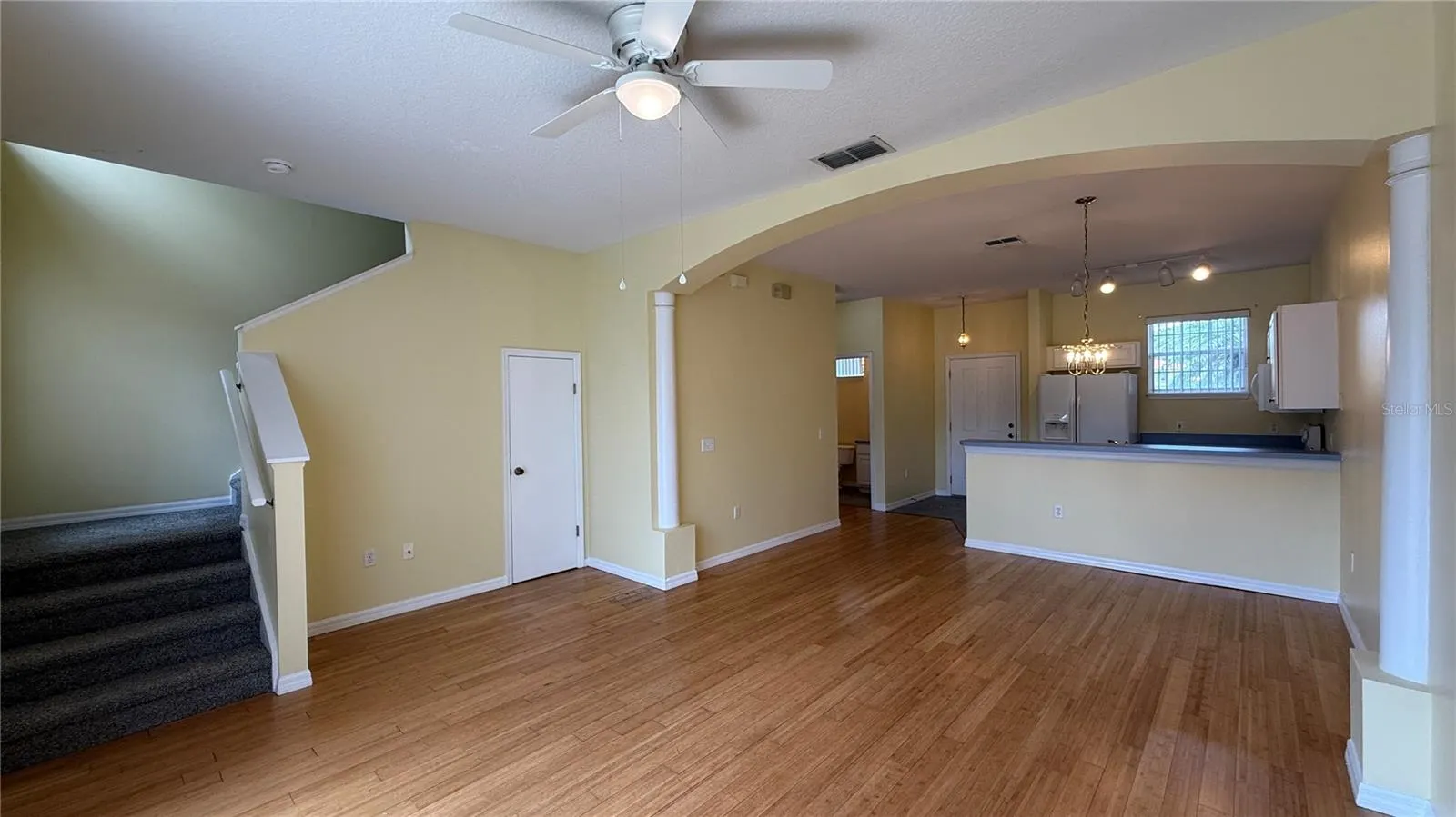 112 MONROE CIR