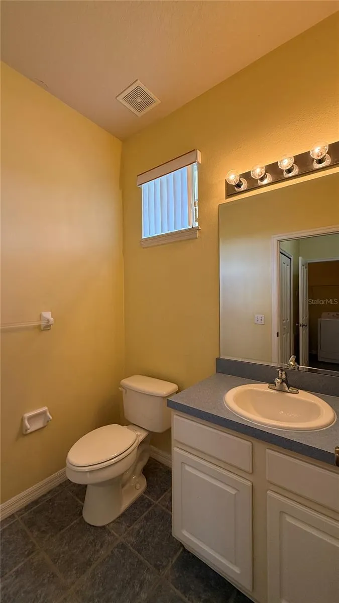 112 MONROE CIR