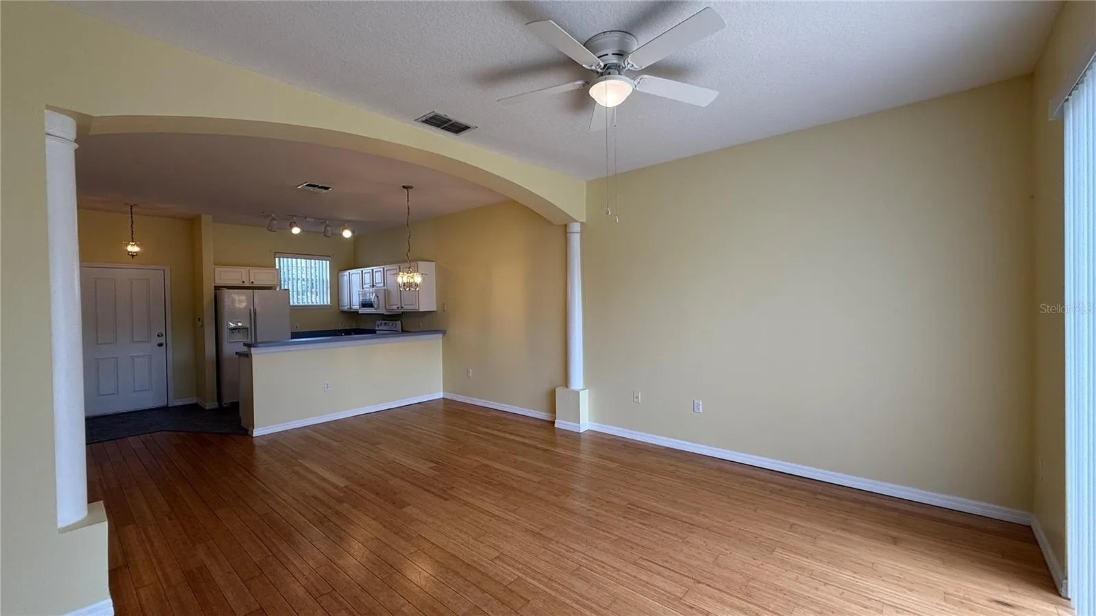 112 MONROE CIR