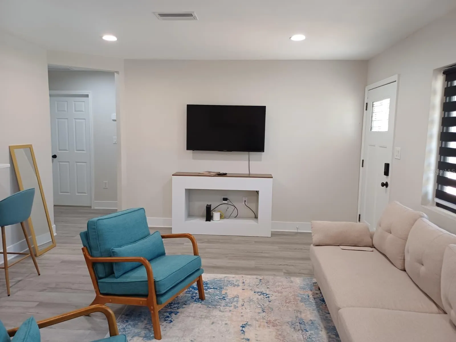 2506 18TH AVE W