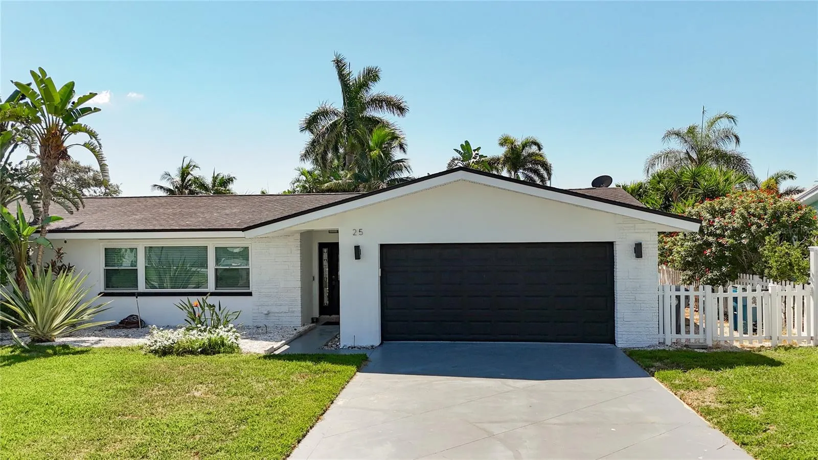 25 ISLAND DR