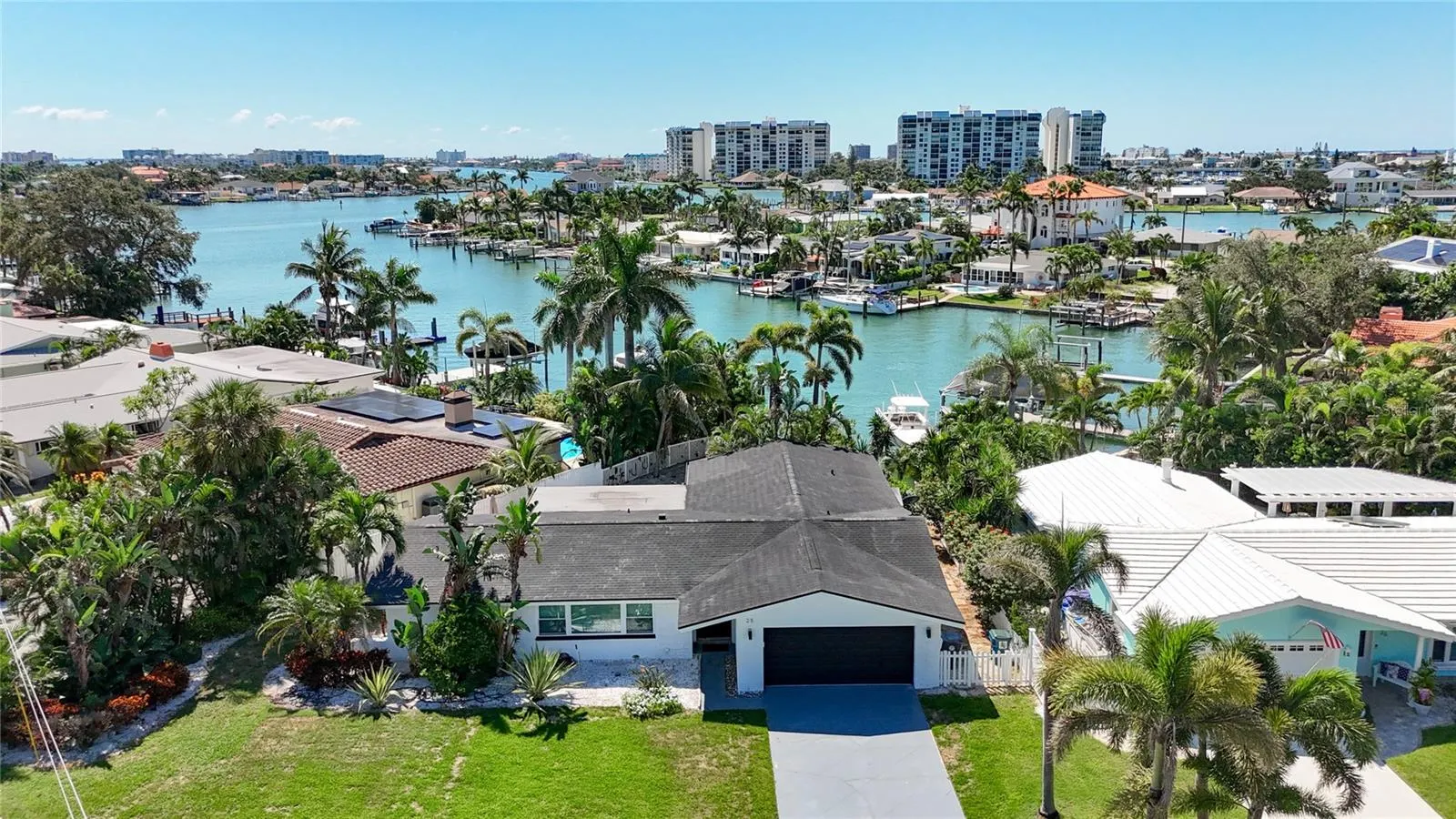 25 ISLAND DR
