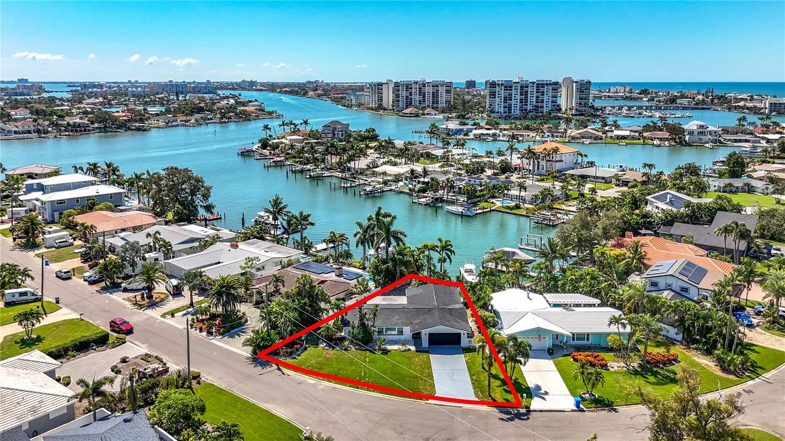 25 ISLAND DR