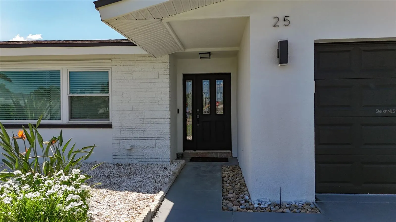 25 ISLAND DR