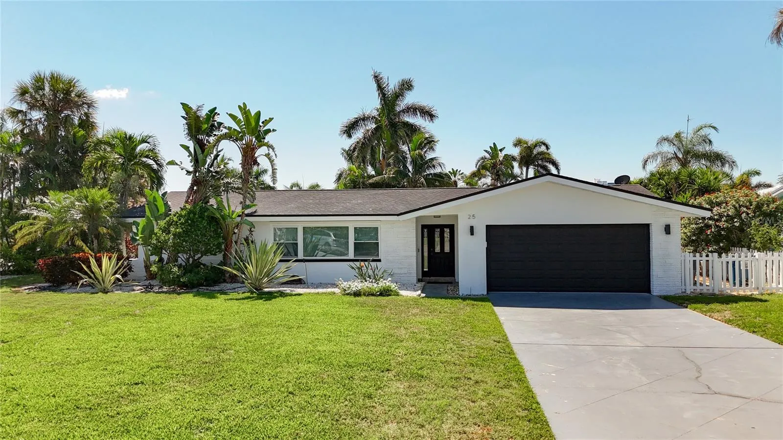 25 ISLAND DR