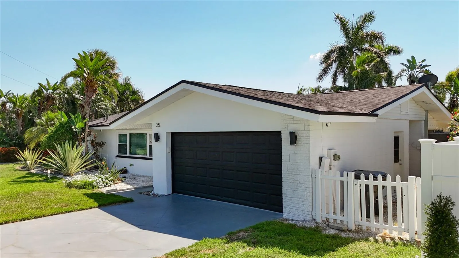 25 ISLAND DR