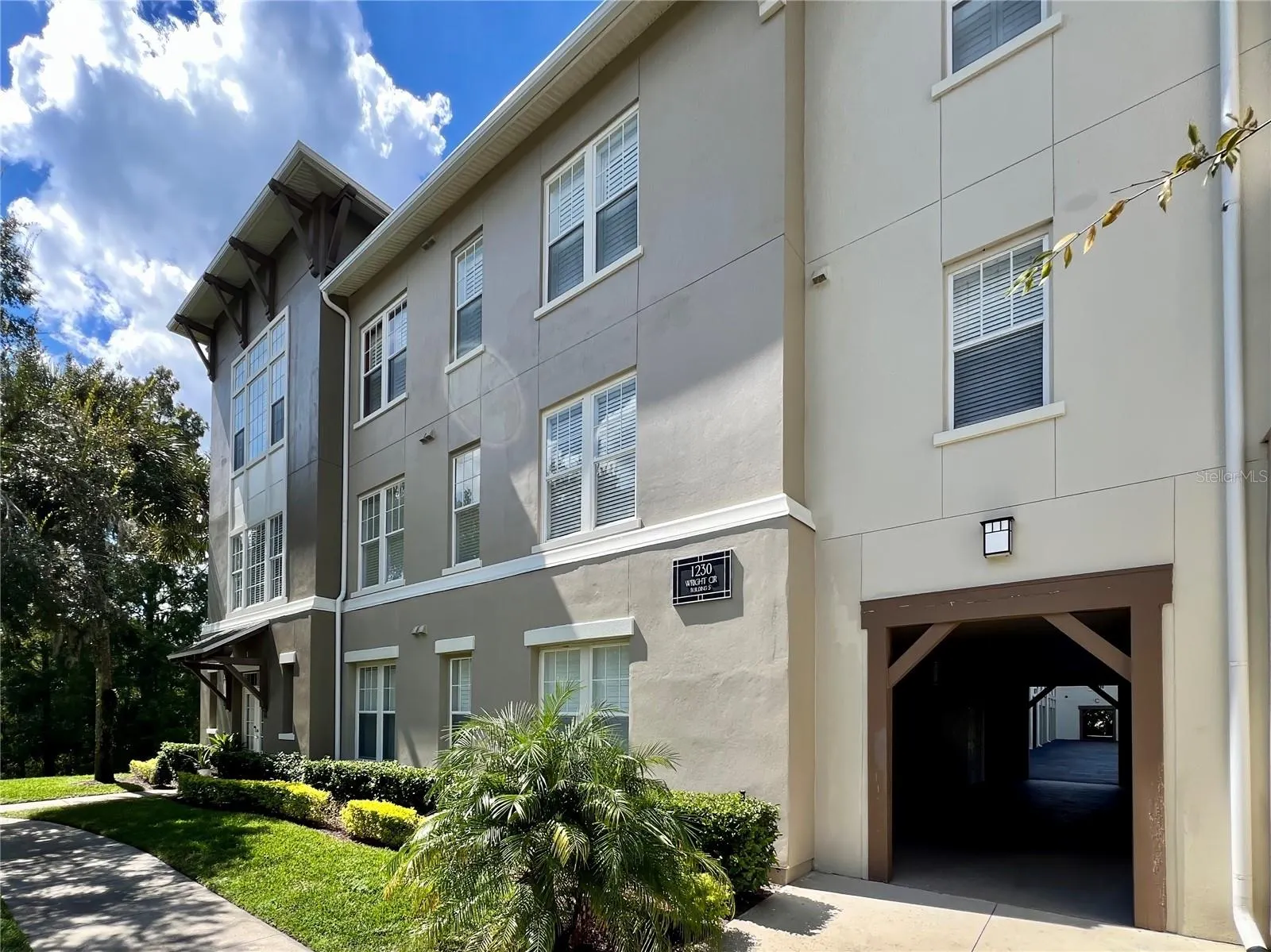 1230 WRIGHT CIR #308, #308