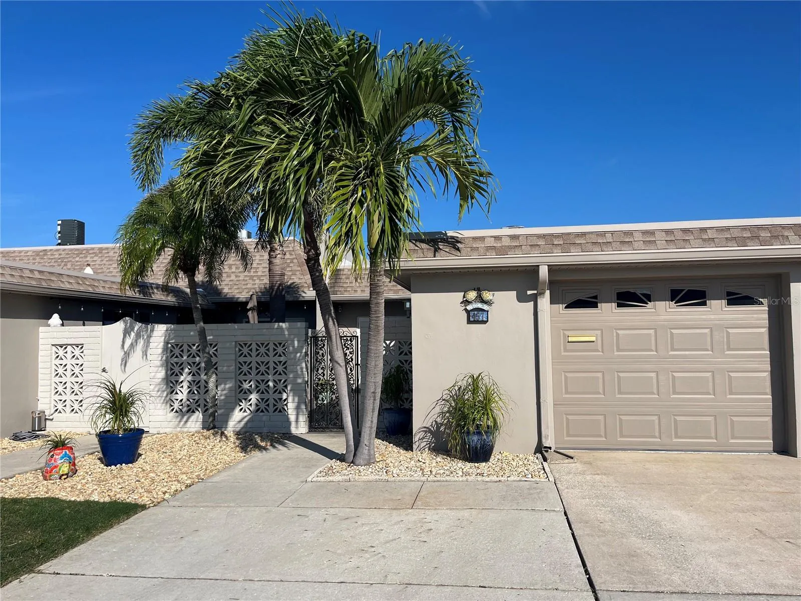 457 BOCA CIEGA POINT BLVD N