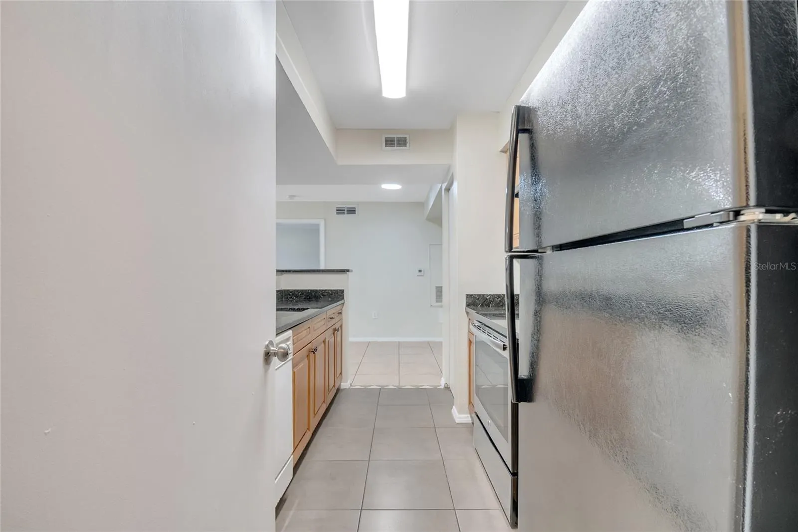3028 PARKWAY BLVD #104, #104