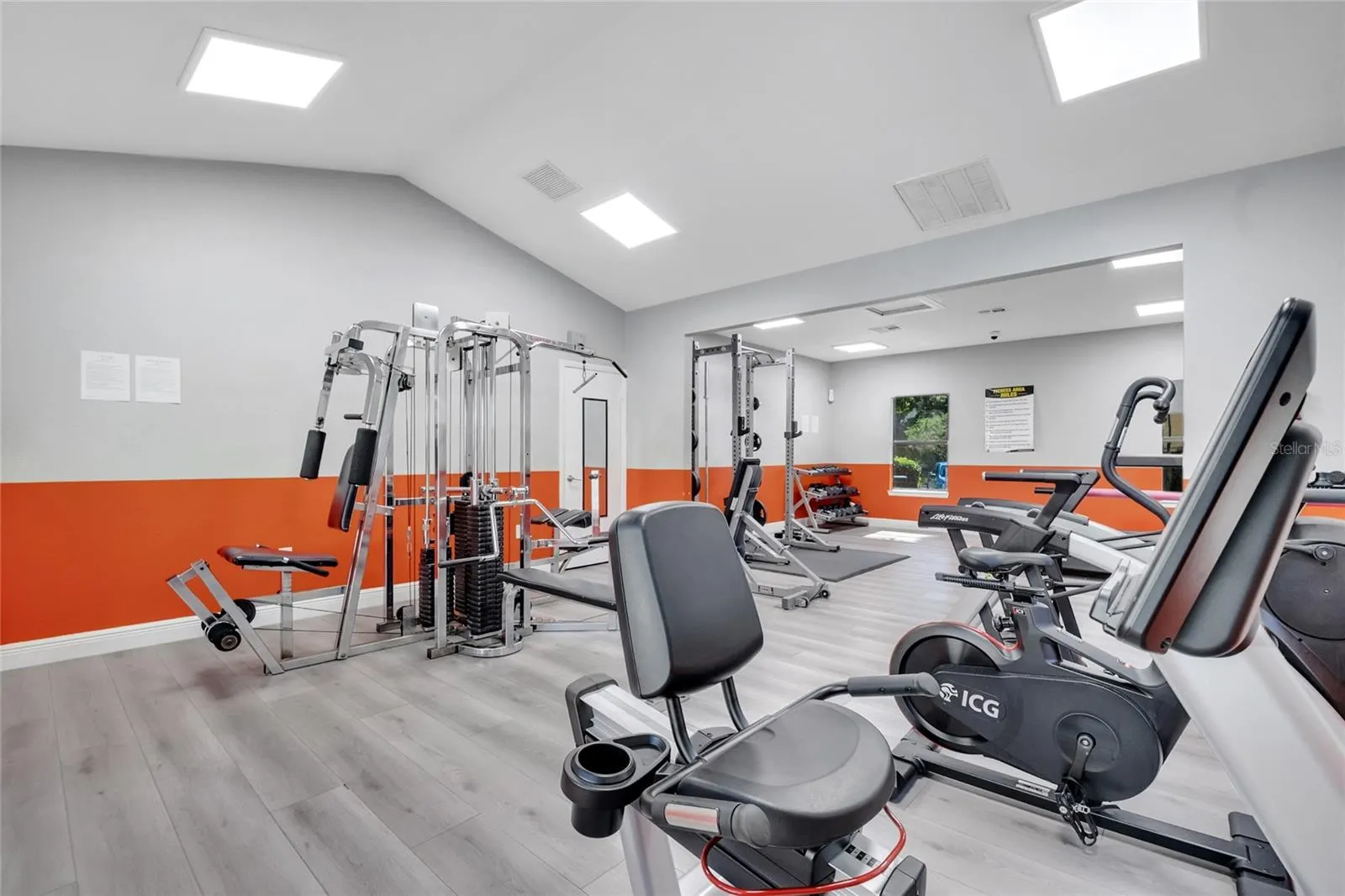3028 PARKWAY BLVD #104, #104