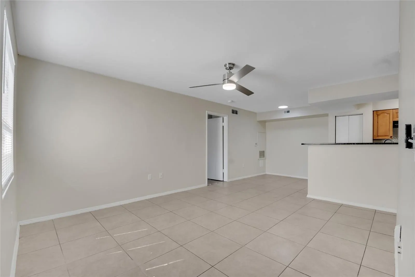 3028 PARKWAY BLVD #104, #104