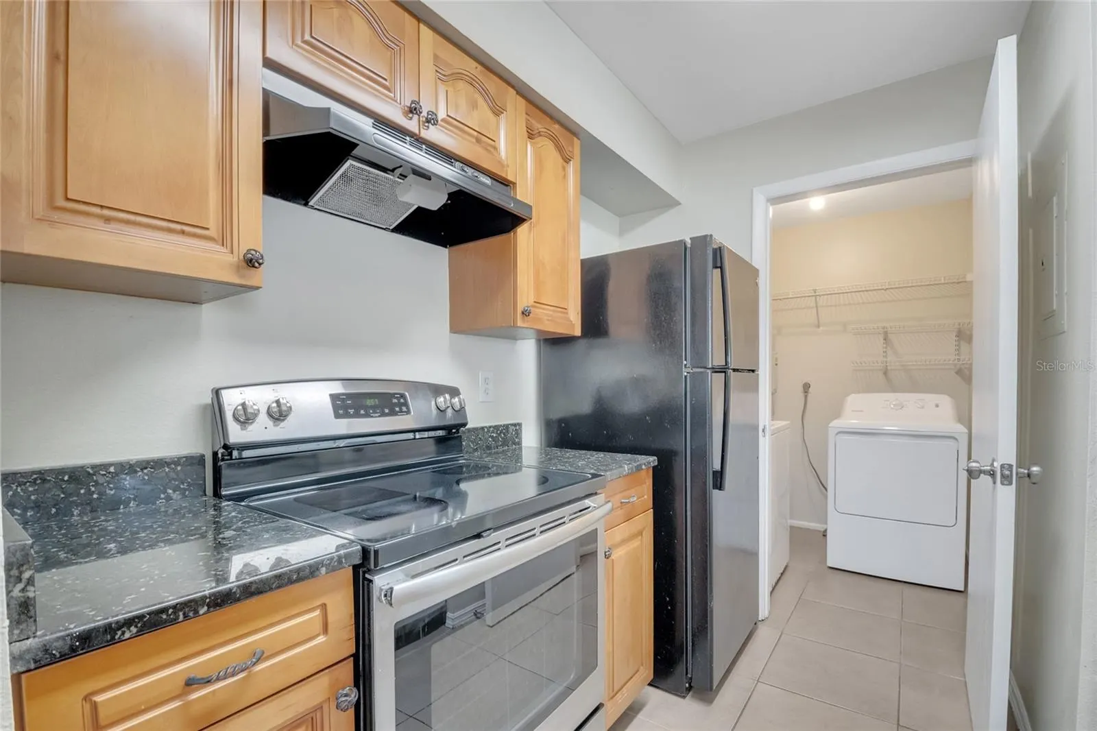 3028 PARKWAY BLVD #104, #104