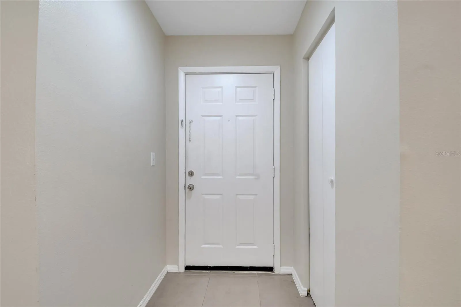 3028 PARKWAY BLVD #104, #104