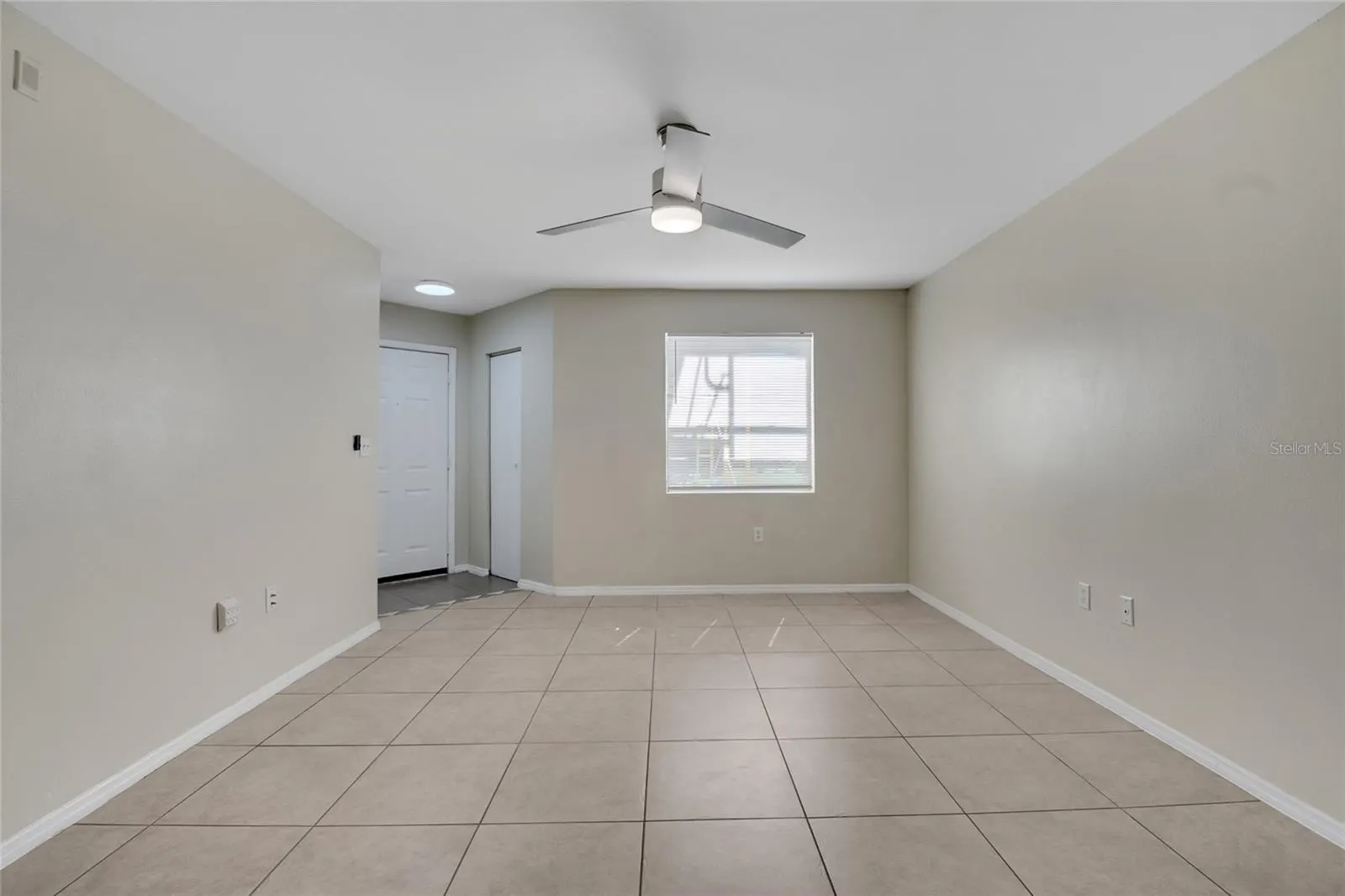 3028 PARKWAY BLVD #104, #104