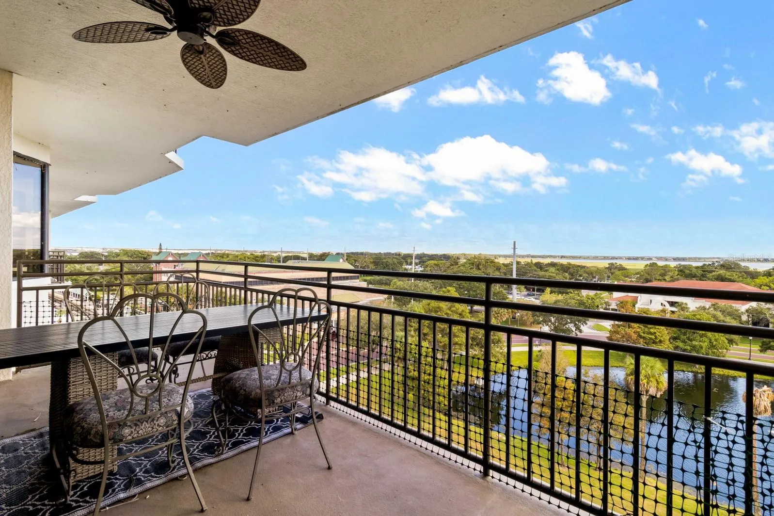 111 E MONUMENT AVE #705, #705