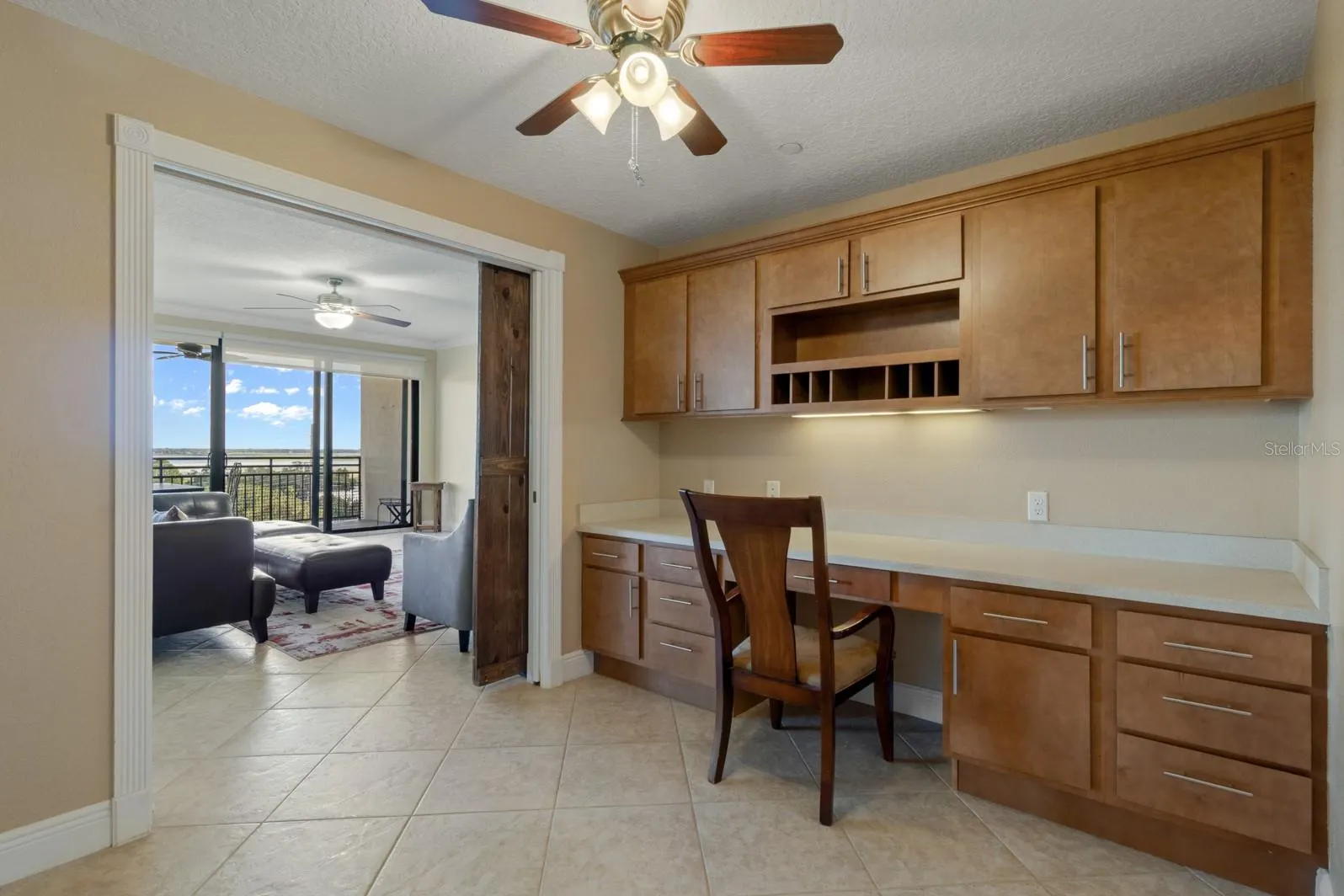 111 E MONUMENT AVE #705, #705
