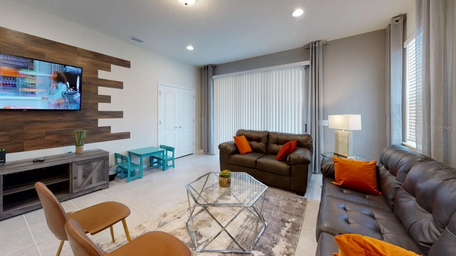 2438 TANGER DR