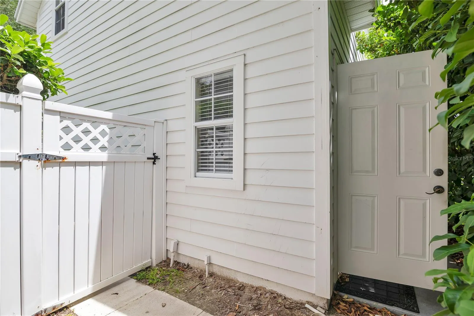 145 LONGVIEW AVE