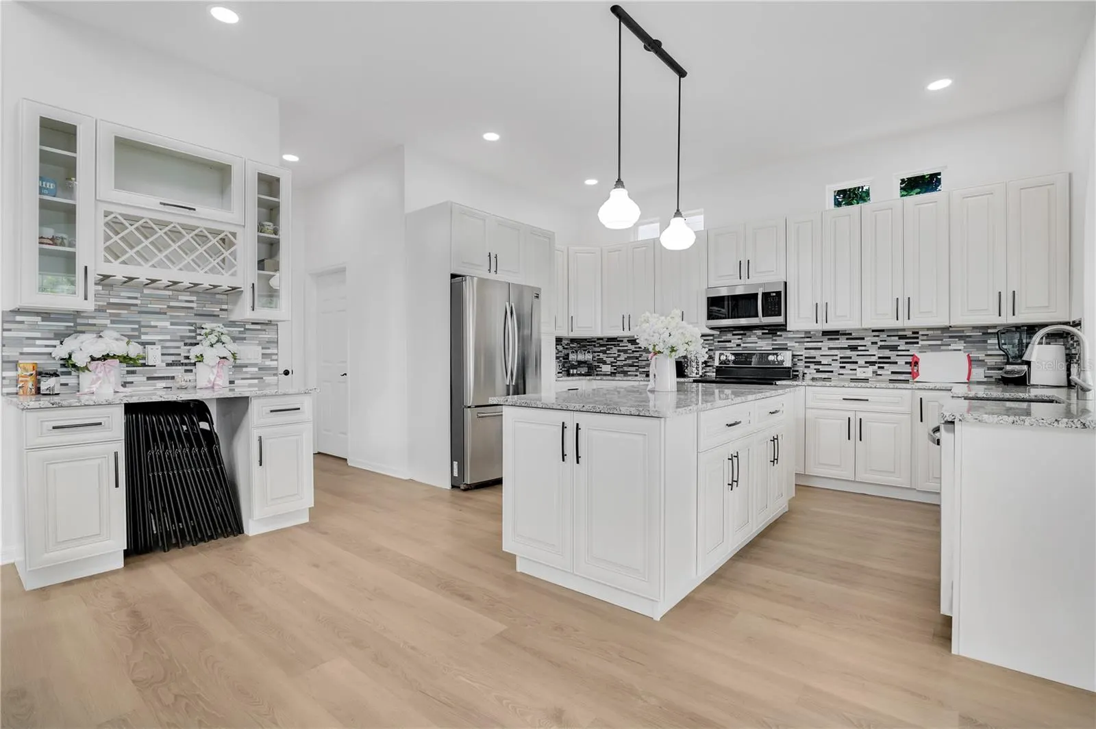 145 LONGVIEW AVE